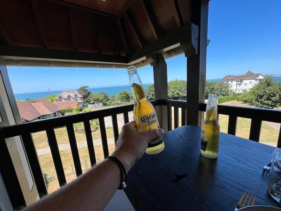 Appart Lumineux Avec Vue Sur Mer A 180 Degres Apartment Trouville-sur-Mer Bagian luar foto
