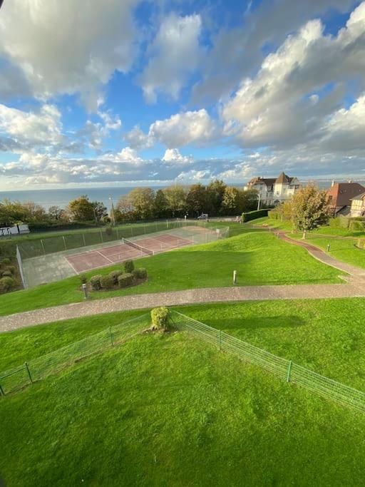 Appart Lumineux Avec Vue Sur Mer A 180 Degres Apartment Trouville-sur-Mer Bagian luar foto